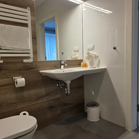 Διαμέρισμα Czarna Gora 412 3*